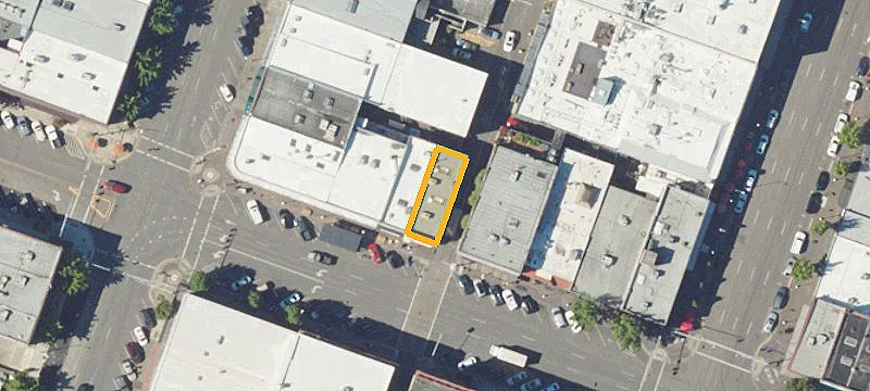 339 Ct NE St