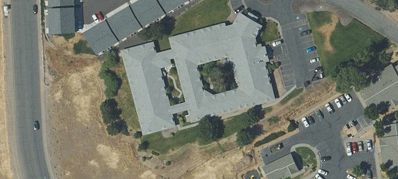 301 28th Dr