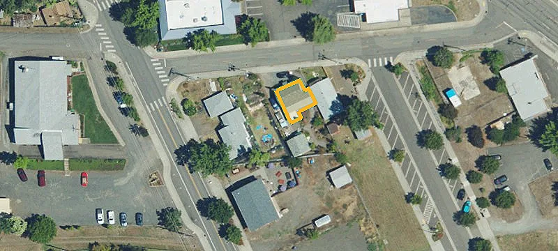 102 New St