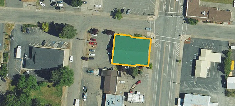 102 Redwood Hwy