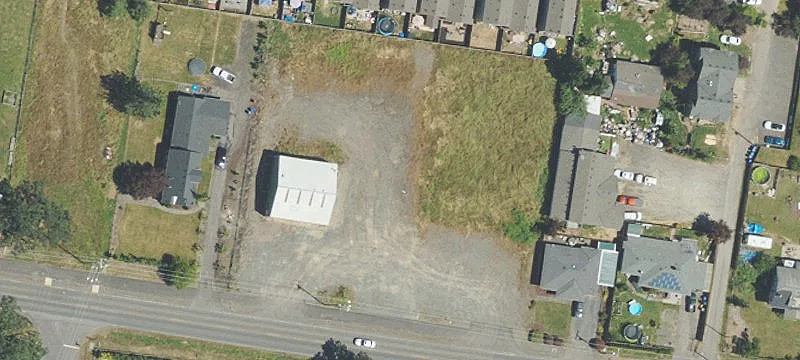 1011 Main St