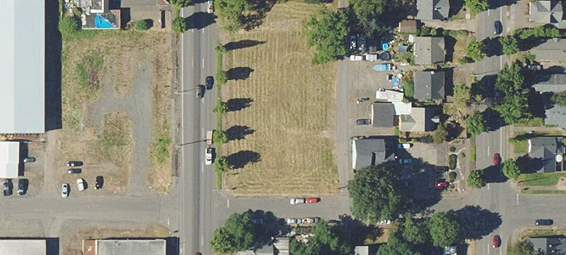 2216 Commercial NE St