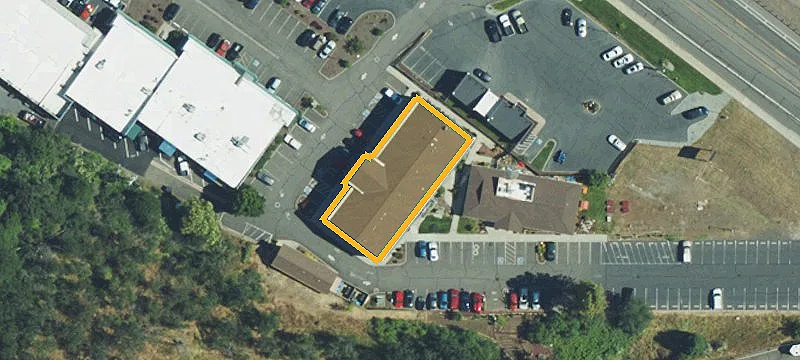 1661 Hwy 99th N