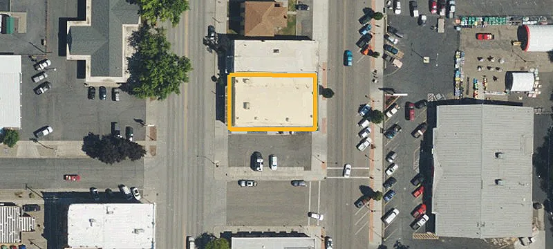 2200 Main St