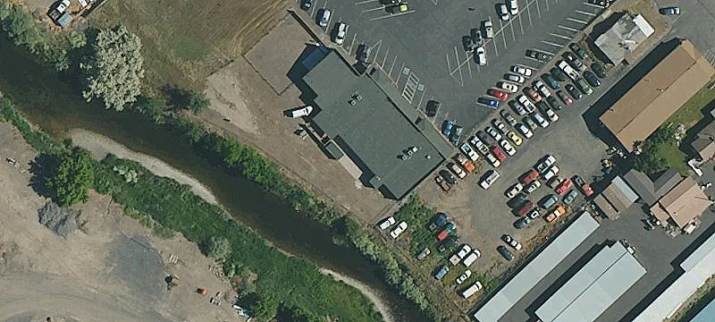 1059 Madras Hwy