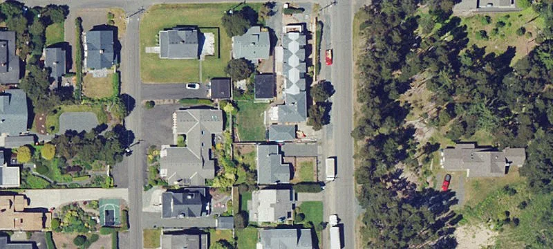 498 Marion Ave
