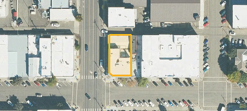 101 Main St
