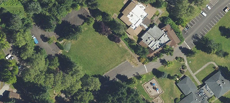 2500 Willamette Dr