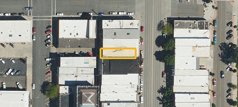 1825 Main St