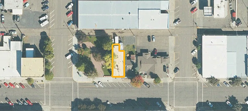 215 Main St