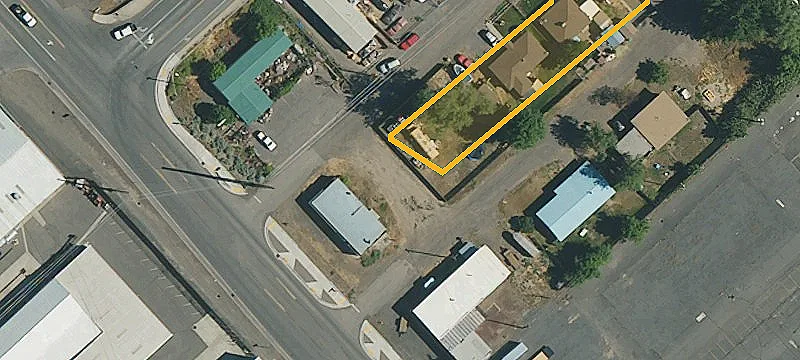 810 Madras Hwy