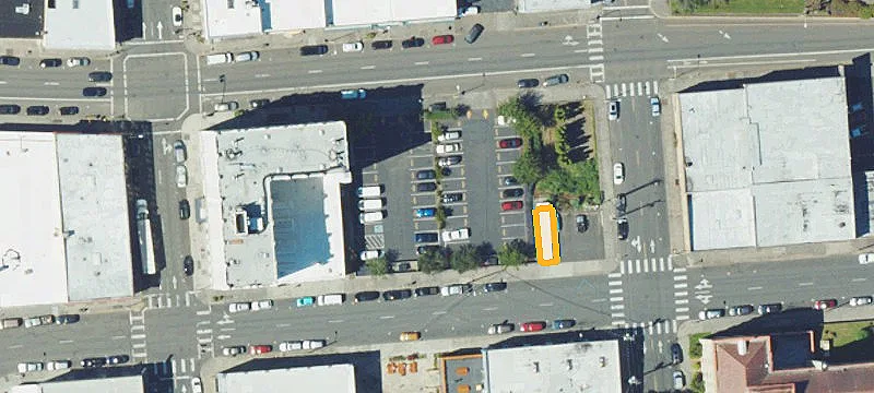 1405 Commercial St