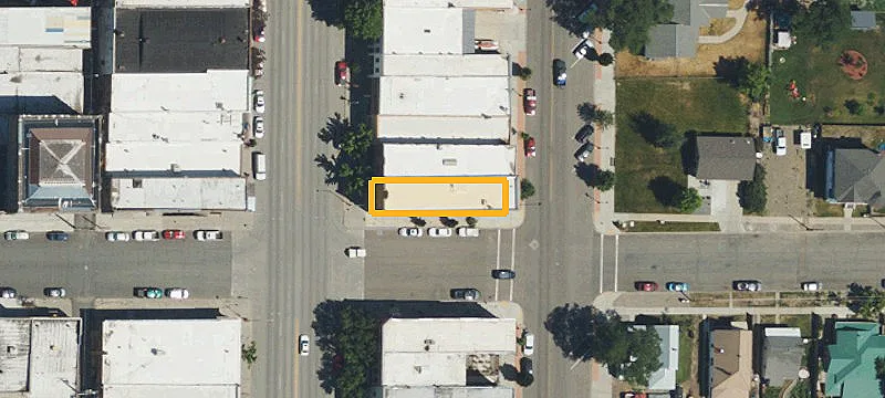 1802 Main St