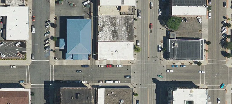 2001 Main St