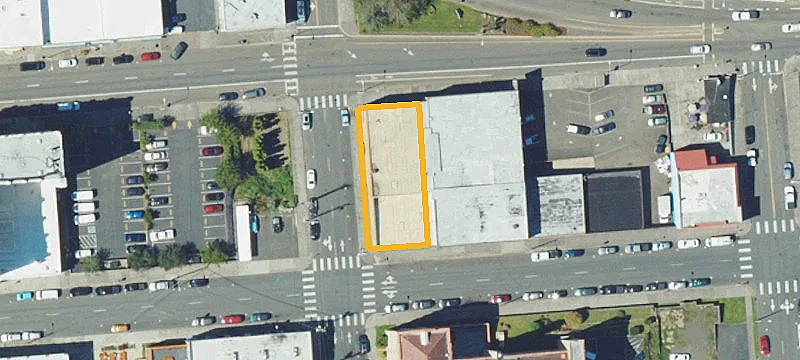 1511 Commercial St