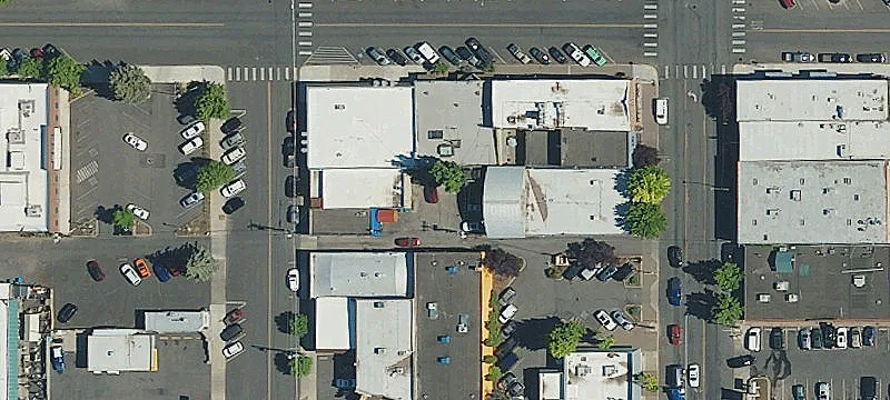 160 4th St
