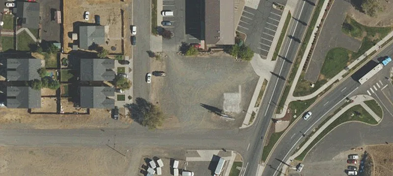 898 Hwy 97