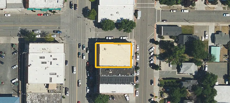 2036 Main St