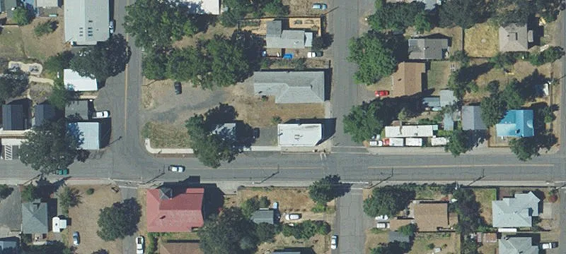 1001 3rd Ave