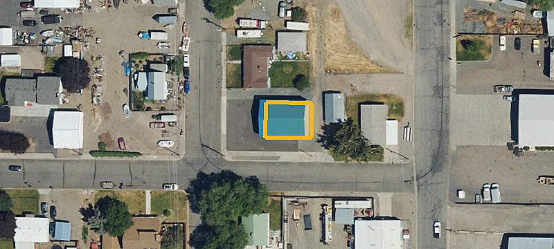 2400 Balm St