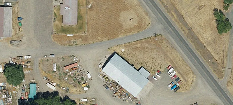 17586 Hwy 395