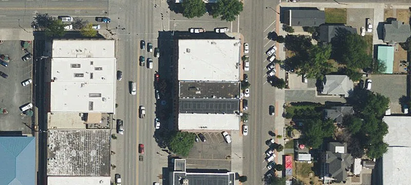 2028 Main St