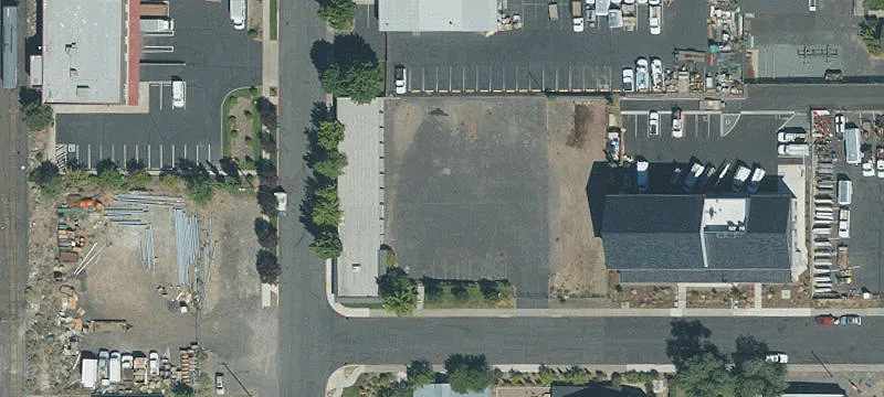 100 Hawthorne Ave