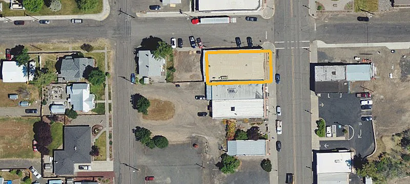 307 Main St