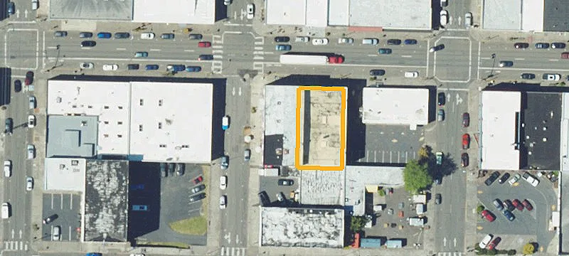 1001 Commercial St