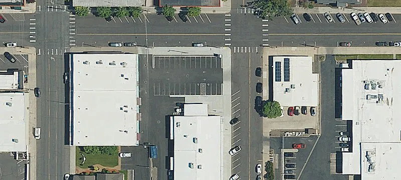 160 2nd St