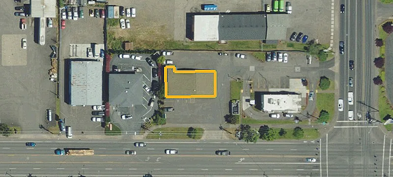 4184 Main St