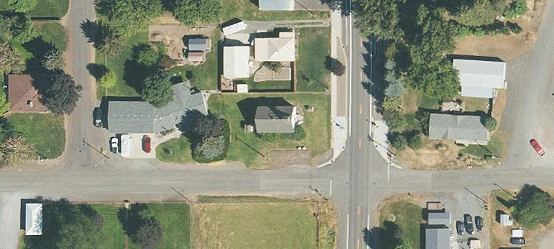 120 Ruckman Ave