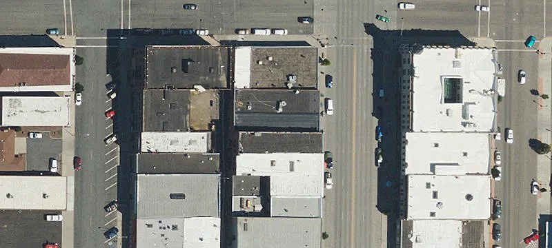 1925 Main St