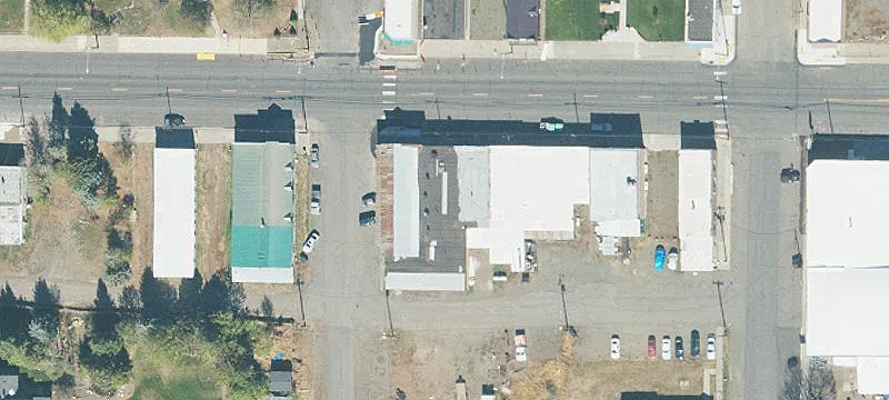 202 1st St