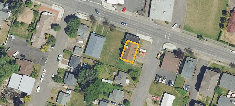 406 Main St