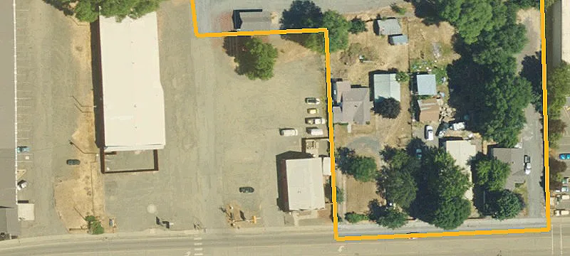 671 Main St
