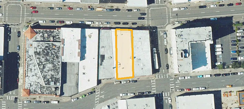 1343 Commercial St