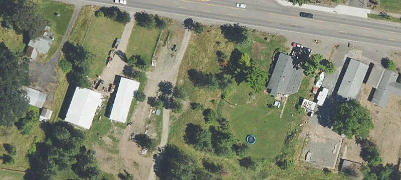 1436 Main St