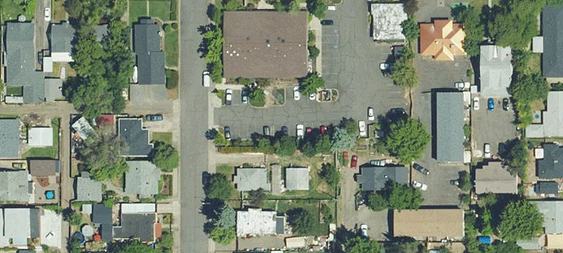 Lincoln St