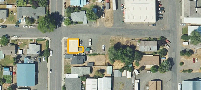 180 2nd Ave