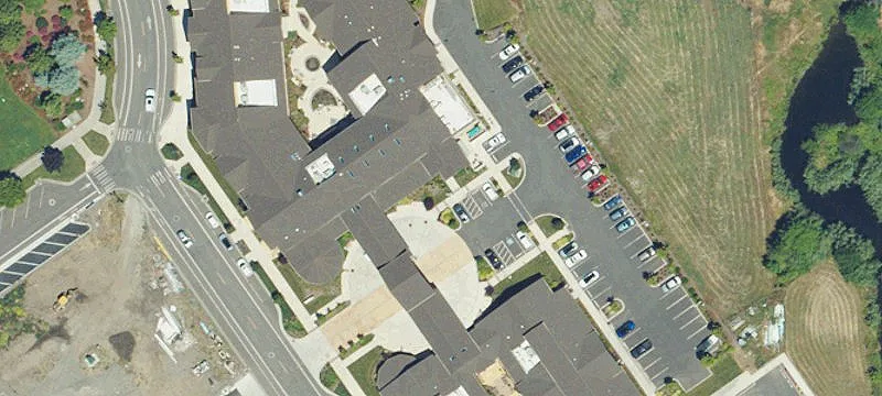 800 Haskell St