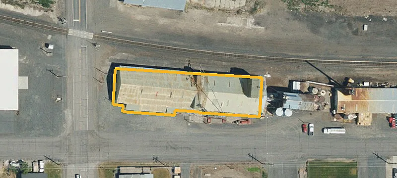 106 3rd St