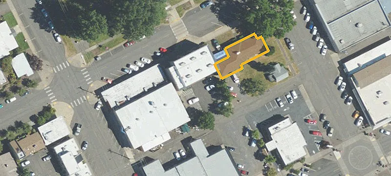 227 3rd Ave