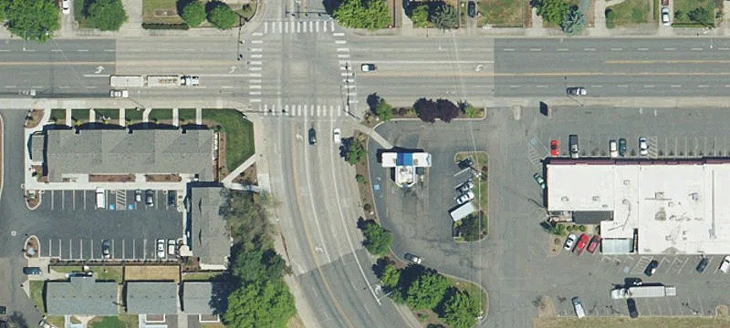 Stewart Ave