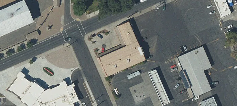 1112 Ct Ave
