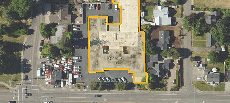 2933 Ctr St Nea