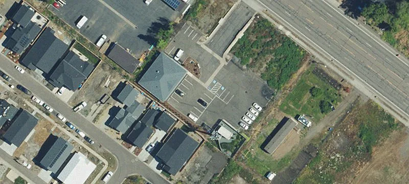 300 Pacific Hwy
