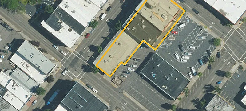 500 Main St