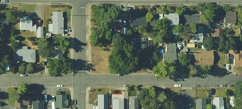 H St