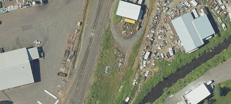Everett Ave